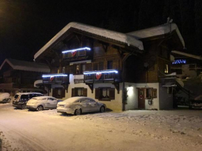 Отель Bed and Breakfast Chalet Manava  Морзин
